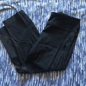 Tek Gear Black Yoga workout Capris size large
